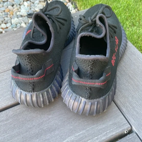 Adidas Yeezy Boost 350 Bred V2 Black Red CP9652 shoes sneakers size 11 - Picture 3 of 7